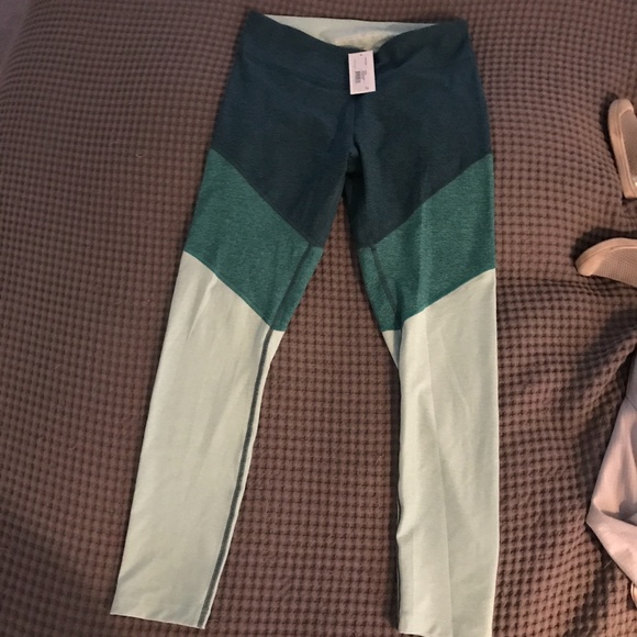 Outdoor Voices 7/8 Springs Leggings-Tri tone green - Picture 2 of 3